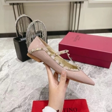 Valentino flat shoes